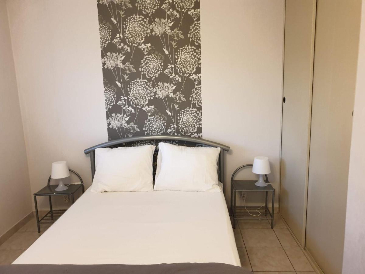 Frejus Plage T2, Piscine, Parking, Plages A 200M Ngoại thất bức ảnh